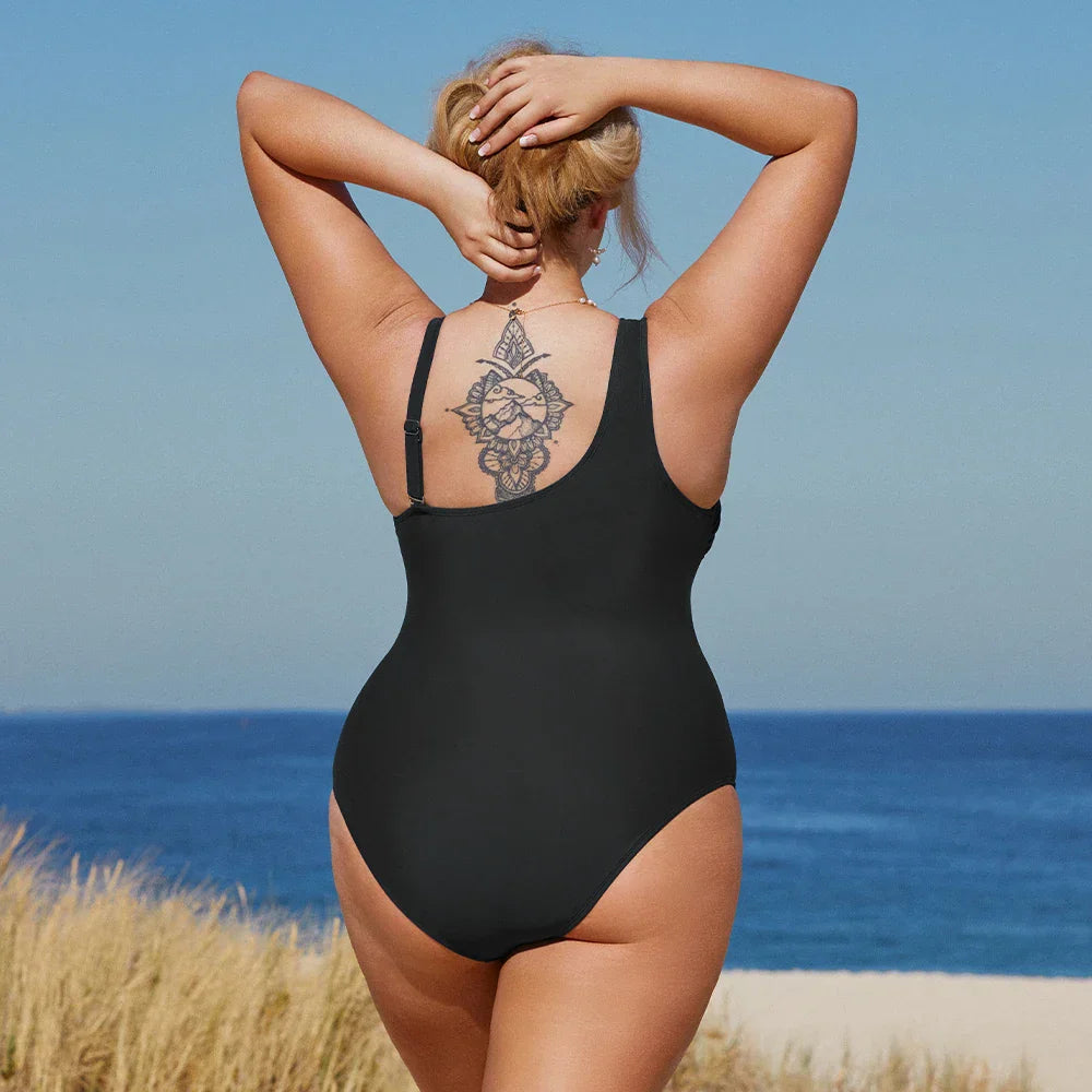 Strój kąpielowy plus size z asymetrycznym krojem
