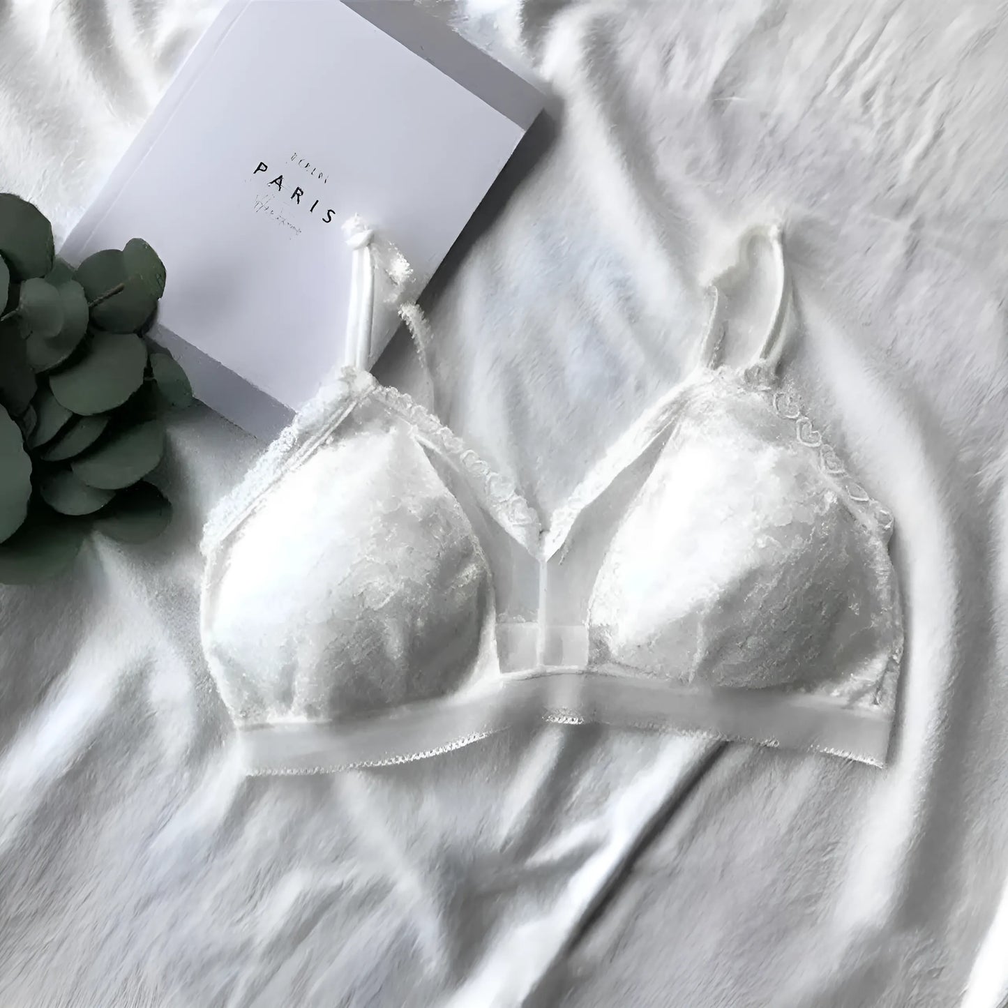 Biały Biustonosz o kroju bralette z paskami