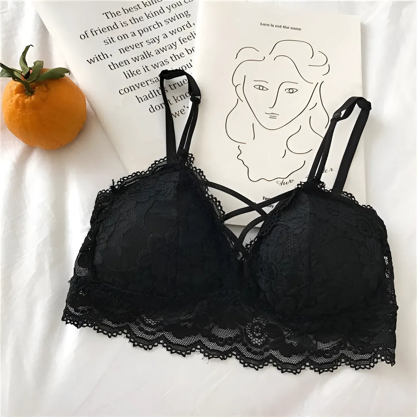 Biustonosz koronkowy bralette z obniżonym dołem