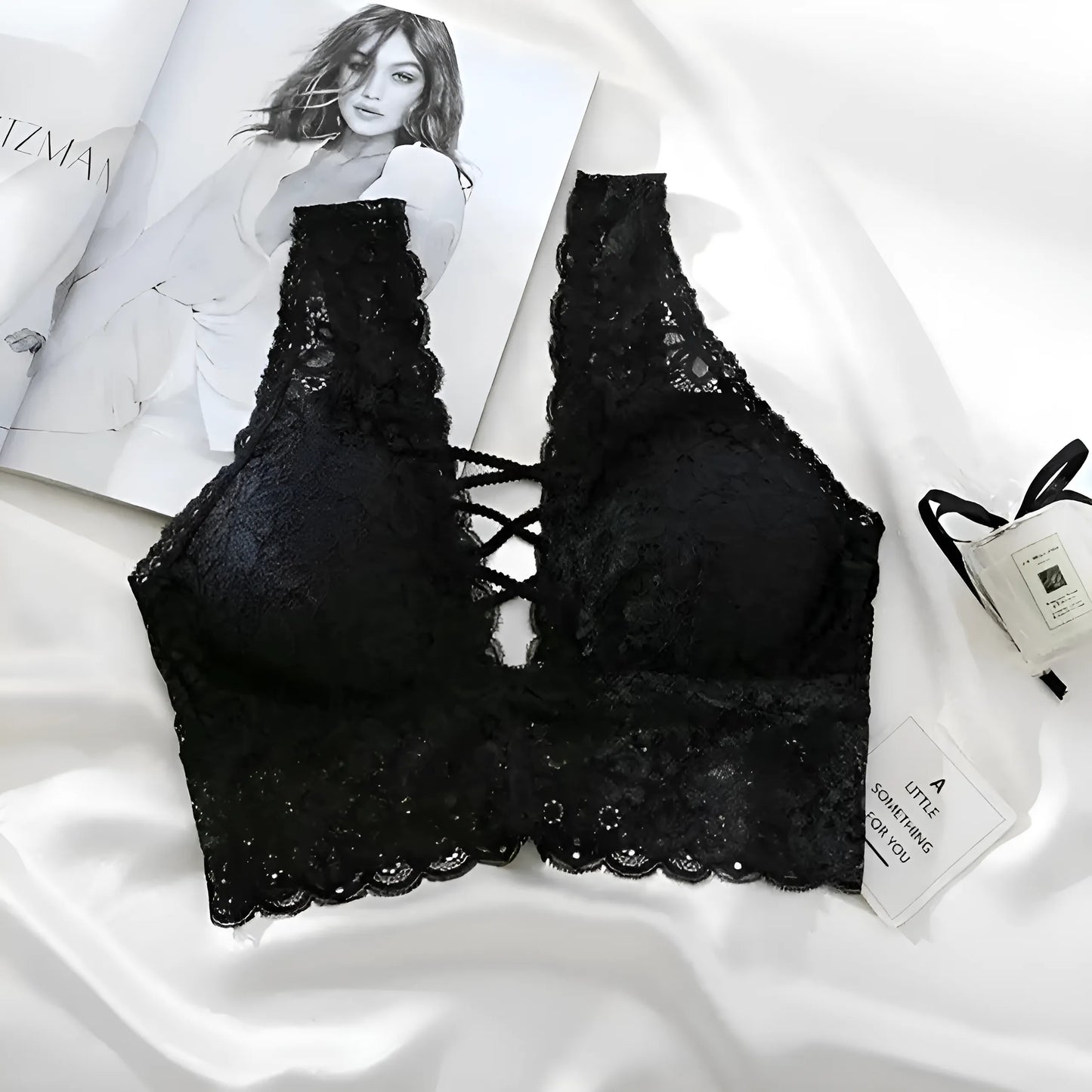 Czarny Biustonosz koronkowy bralette z paskami na dekolcie