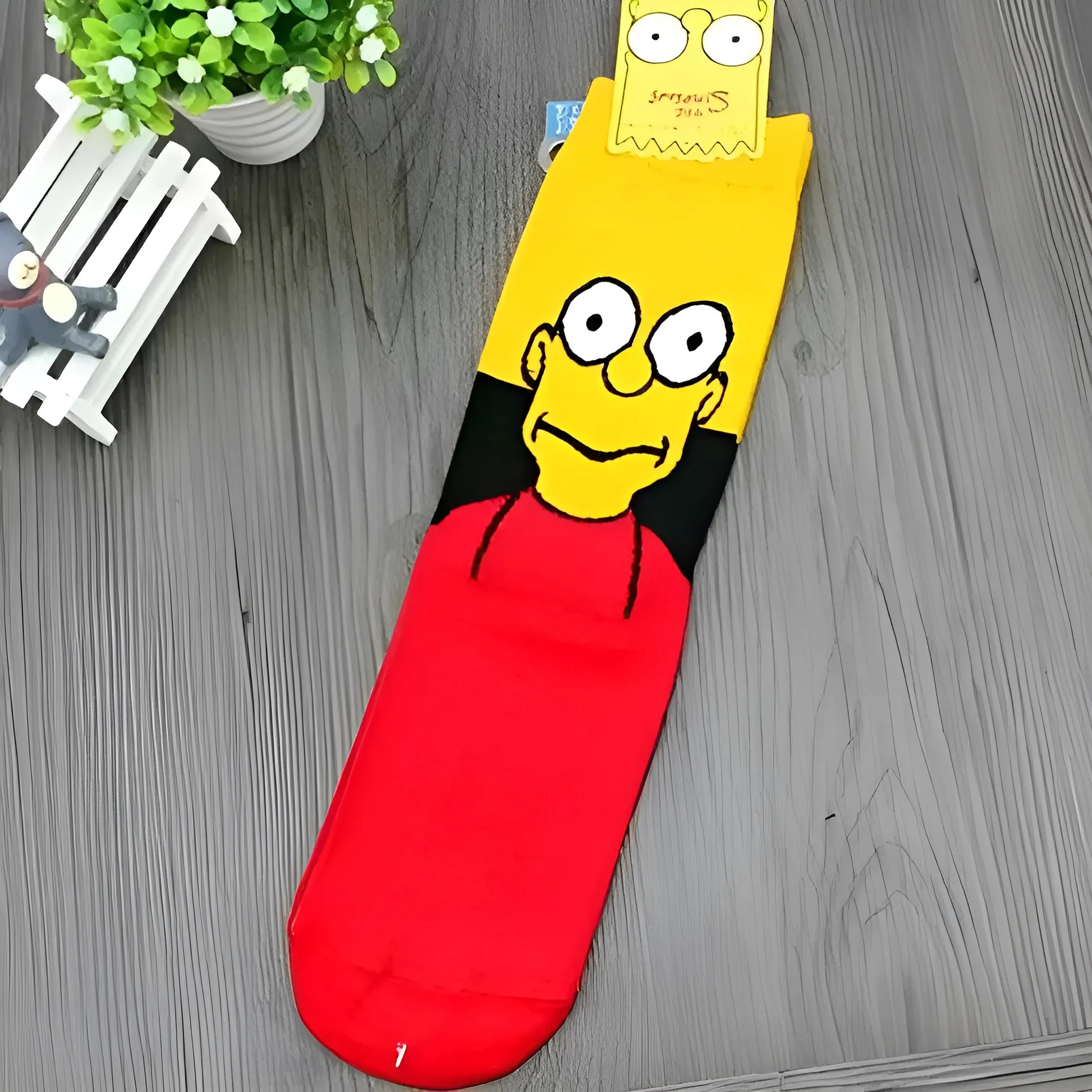 Czerwony Długie skarpetki męskie za kostkę z rodziną Simpsonów