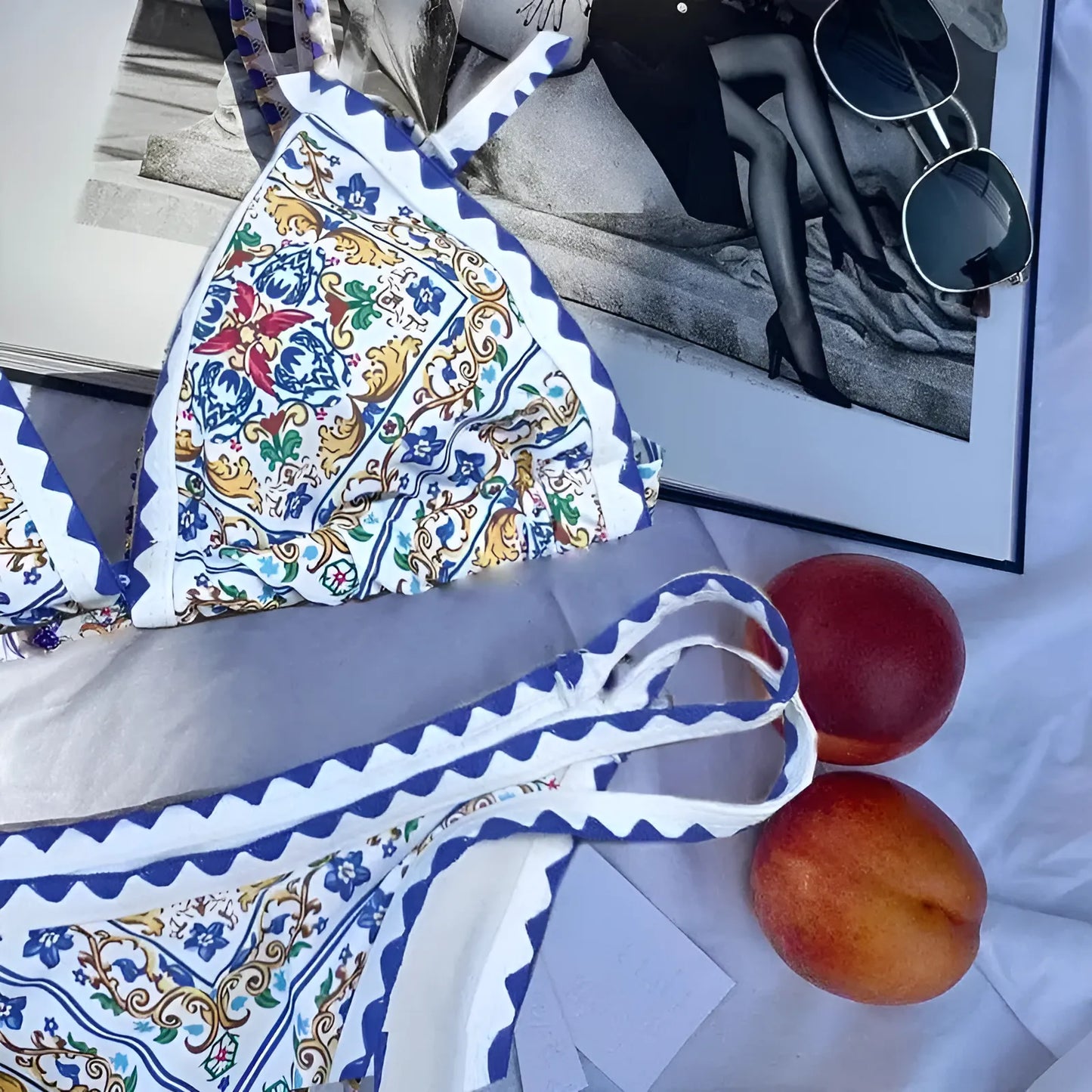 Dwuczęściowy strój kąpielowy bikini w geometryczne wzory