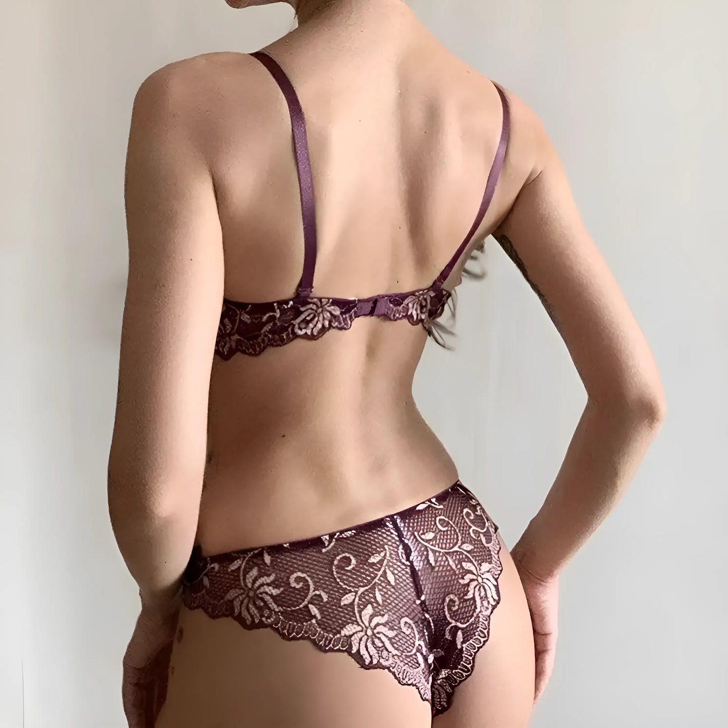 Elegancki komplet bielizny