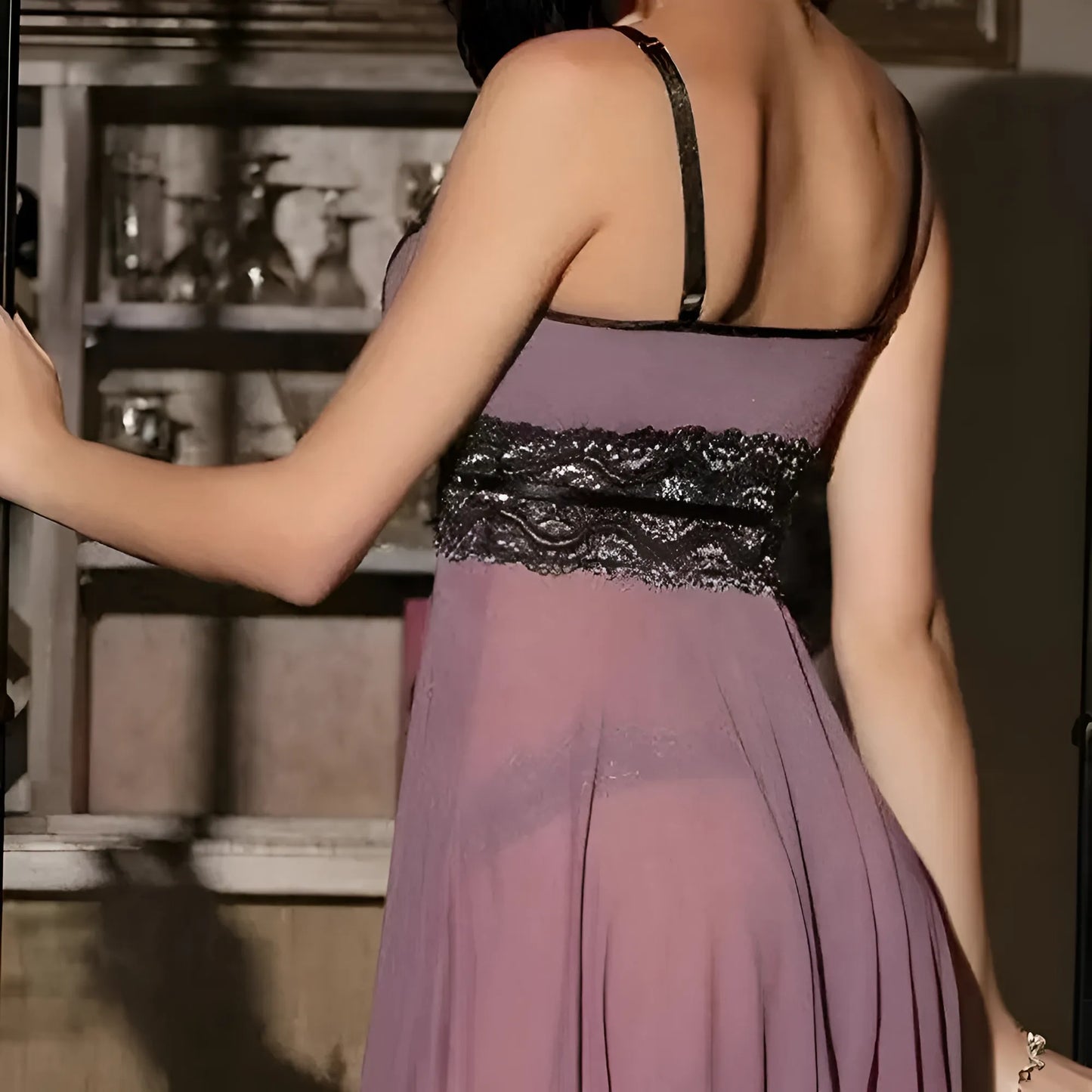 Koszula nocna podkreślająca talię