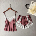 Piżama satynowa z koronkowym obszyciem - Różowy / S
