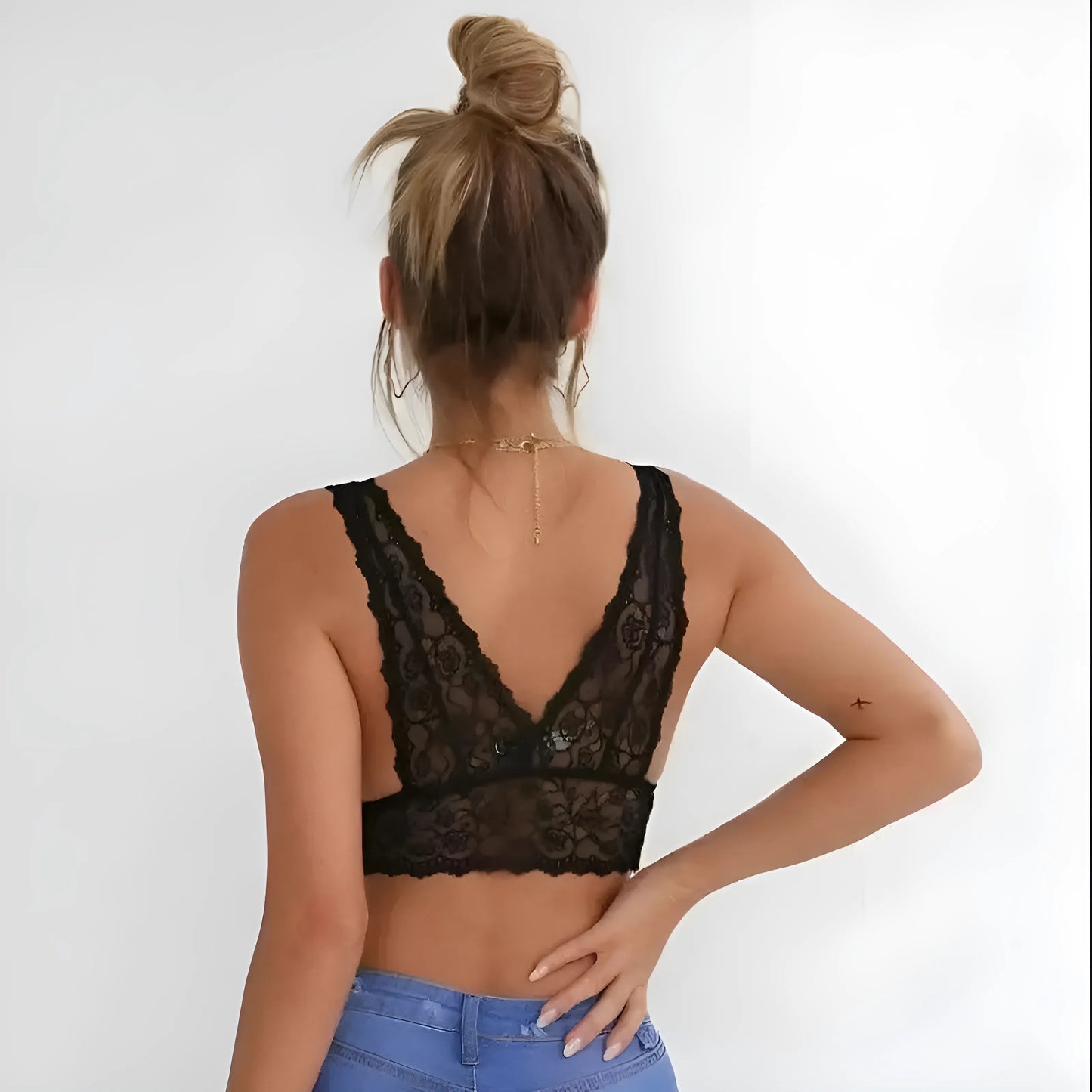 Trójkątny biustonosz koronkowy bralette