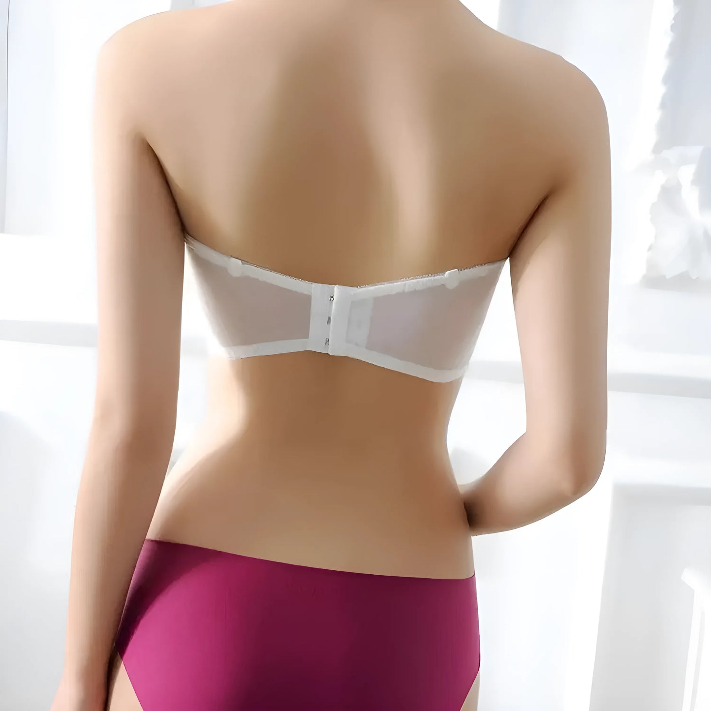 Uniwersalny koronkowy biustonosz bandeau