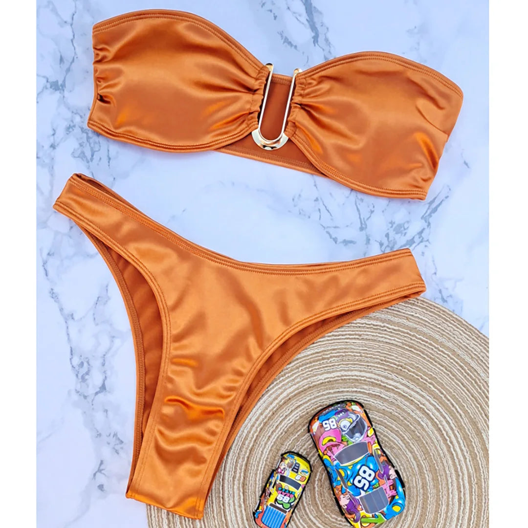 Bikini bez ramiączek z regulowanymi gąbeczkami