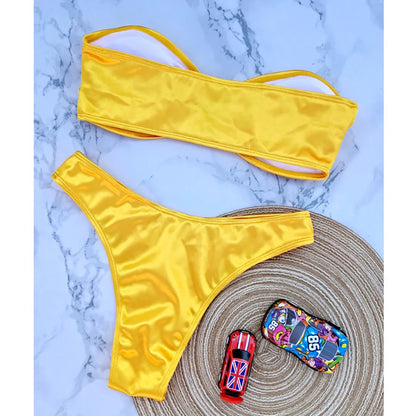 Bikini bez ramiączek z regulowanymi gąbeczkami