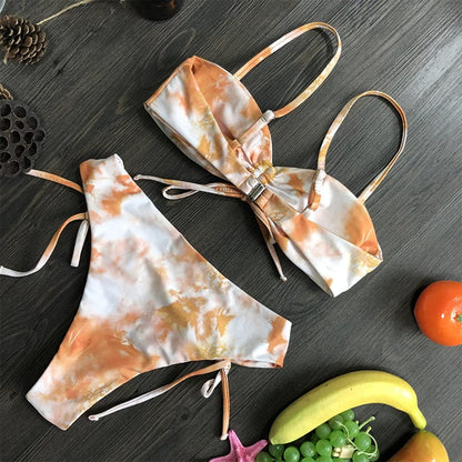 Dwuczęściowy strój kąpielowy z regulowanymi ramiączkami