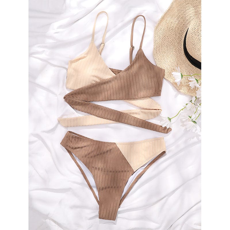 Dwuczęściowe bikini z regulowanymi ramiączkami