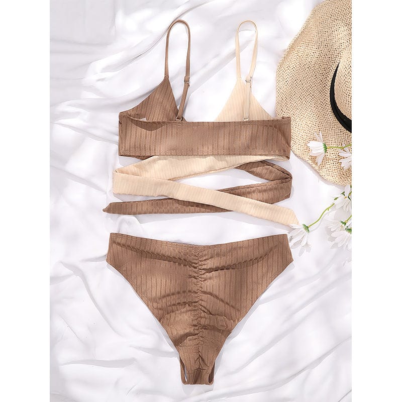 Dwuczęściowe bikini z regulowanymi ramiączkami