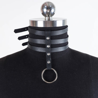 Choker harness z regulowanymi paskami