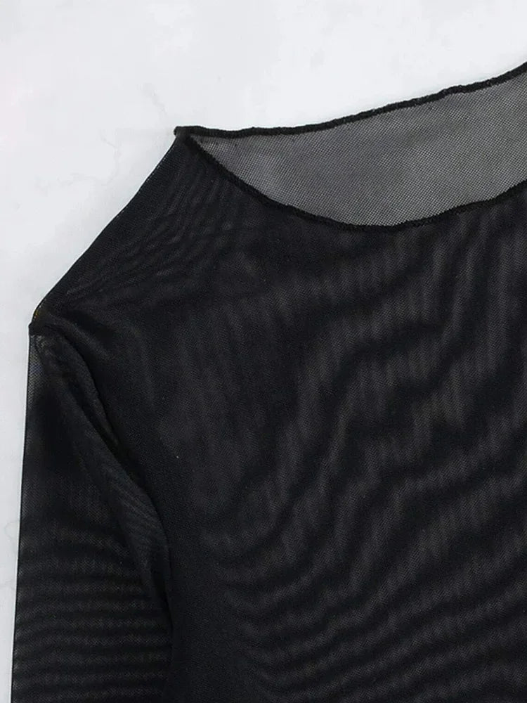 Trzyczęściowy strój kąpielowy z siateczkowym topem