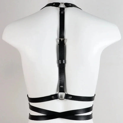 Harness na biust z ozdobnymi pierścieniami