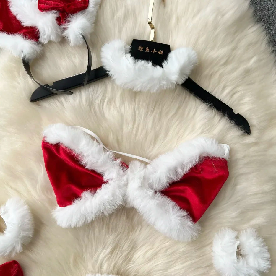 Zmysłowy komplet bielizny świątecznej z puszkiem