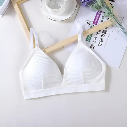 Prążkowany biustonosz o kroju bralette