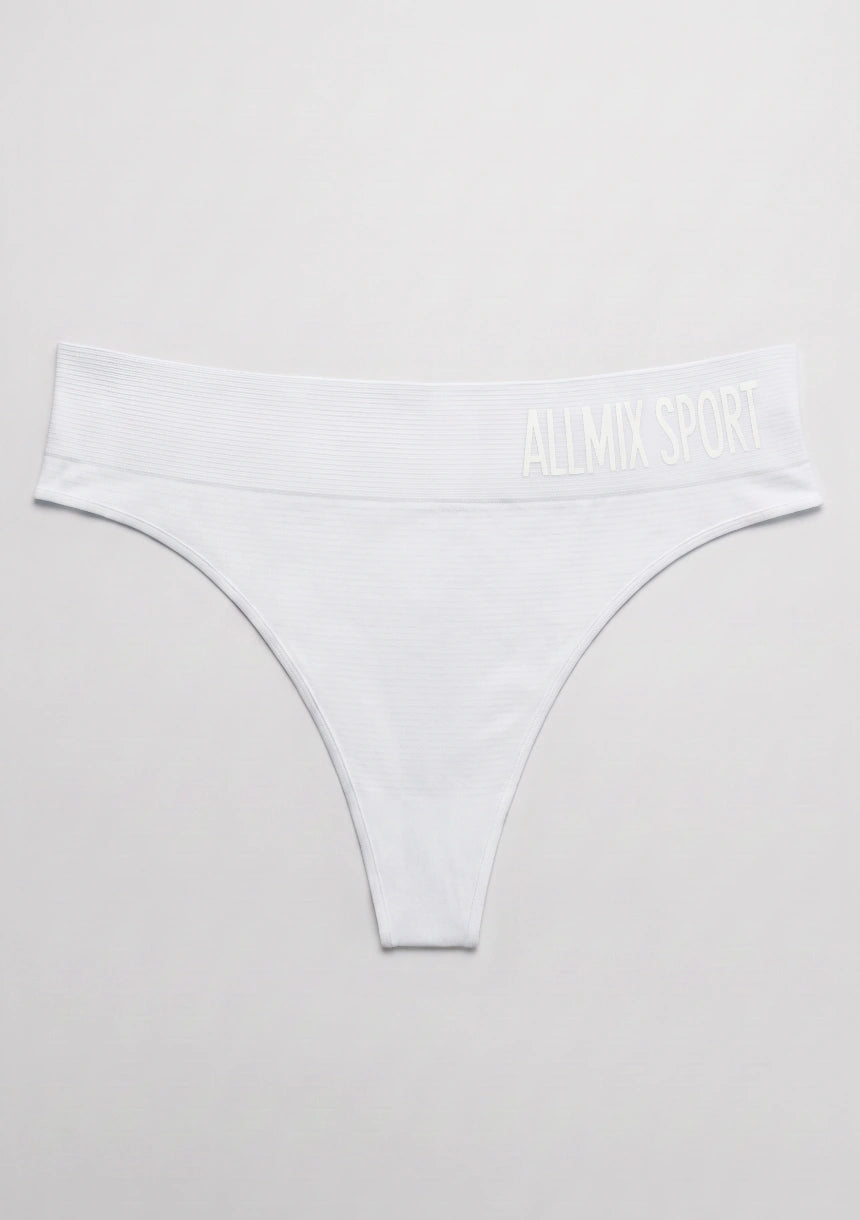 Stringi w sportowym stylu