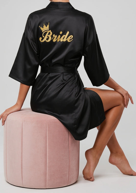 Szlafrok satynowy dla Panny Młodej z napisem "Bride"