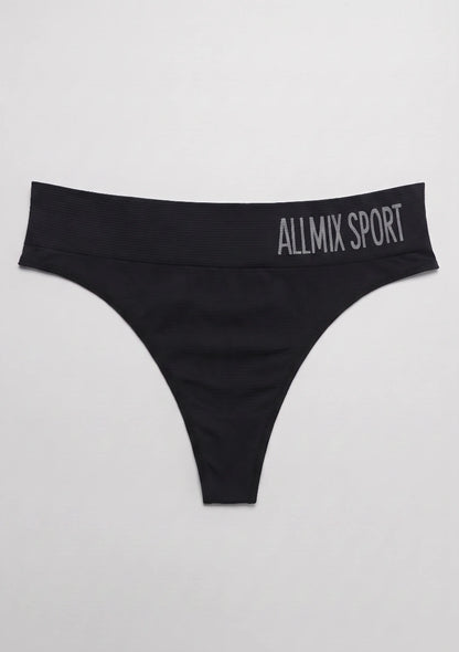 Stringi w sportowym stylu