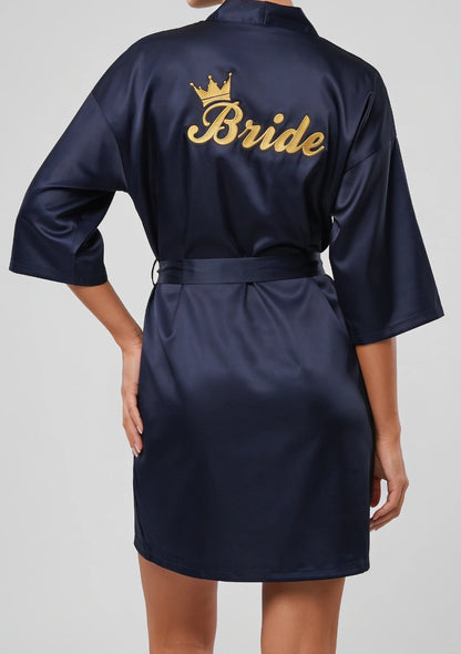 Szlafrok satynowy dla Panny Młodej z napisem "Bride"