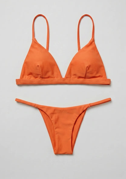 Dwuczęściowy strój kąpielowy bikini z trójkątnymi miseczkami