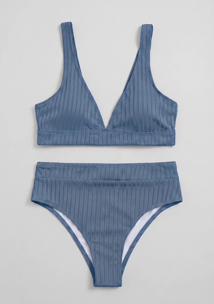 Prążkowany strój kąpielowy dwuczęściowy
