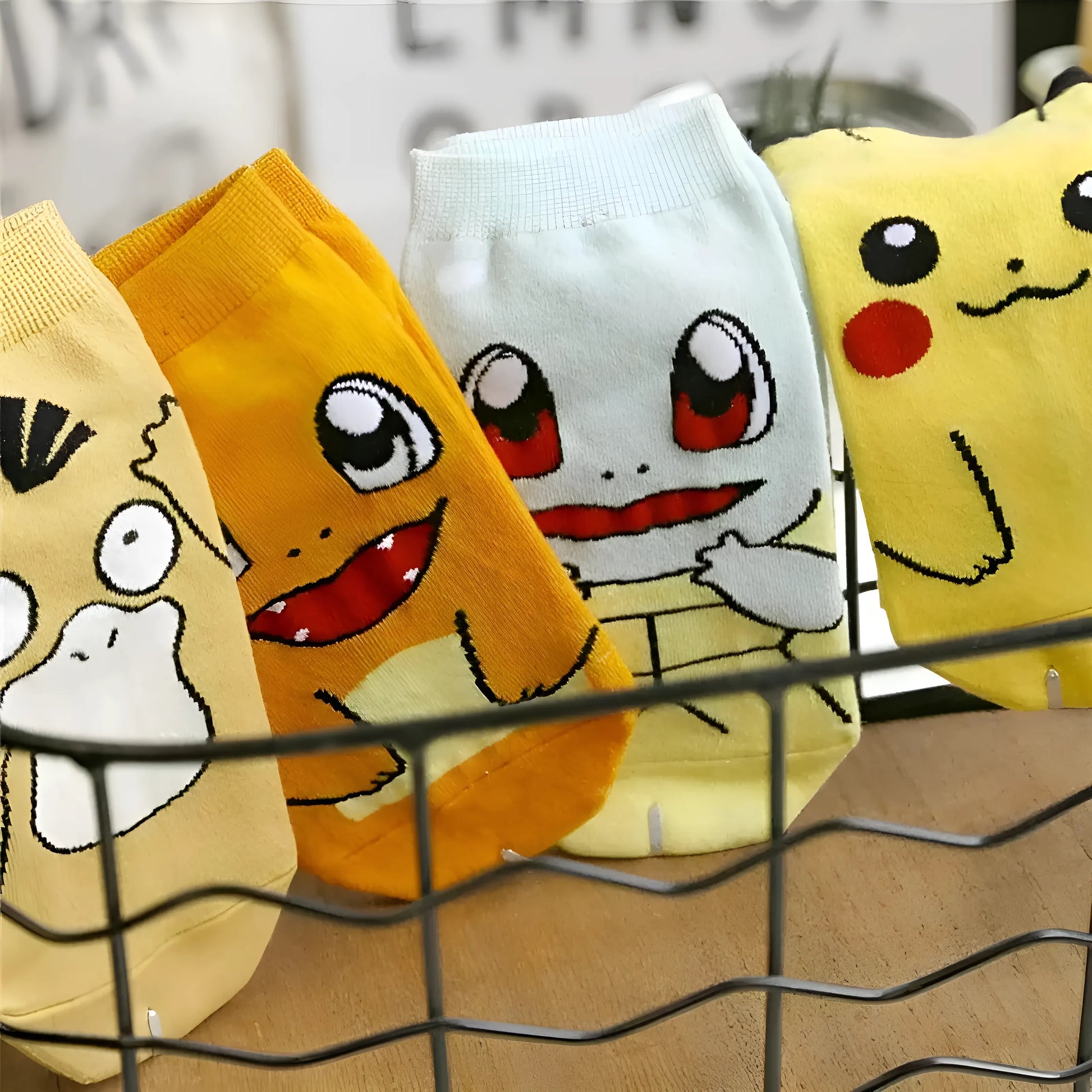  Skarpetki krótkie z nadrukami pokemonów